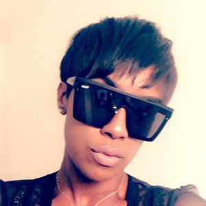 Meet your Posher, Briana